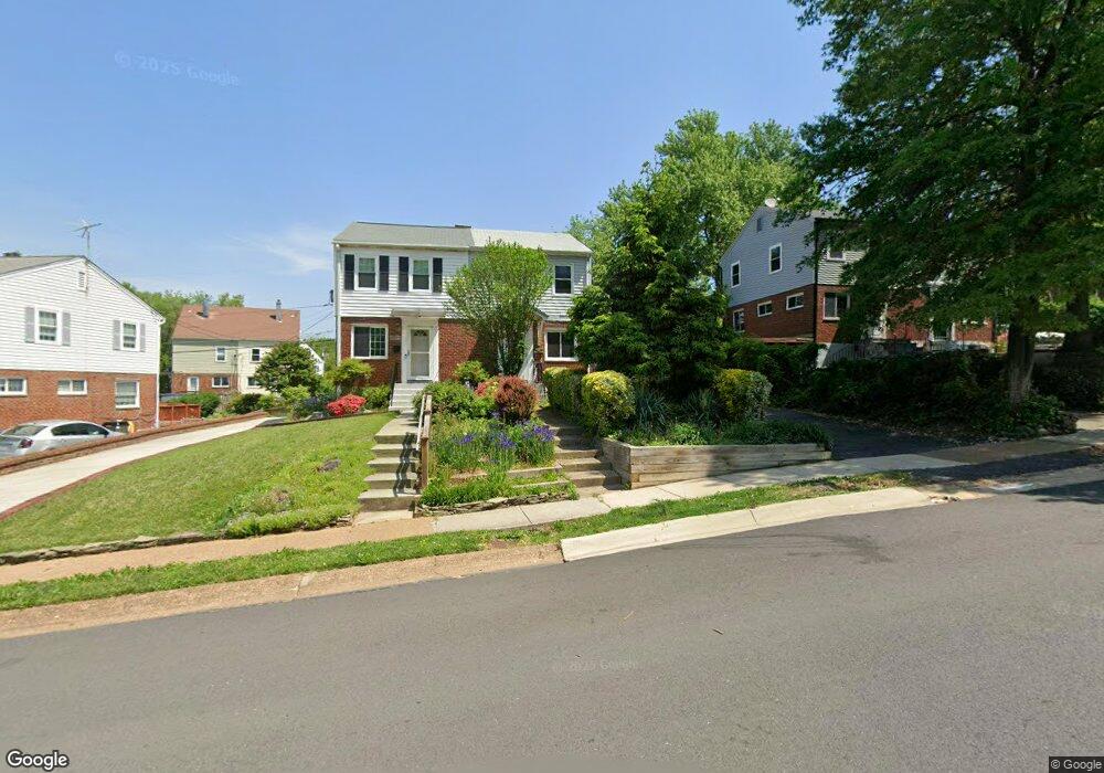 2234 Rollins Dr, Alexandria, VA 22307 - photo 1