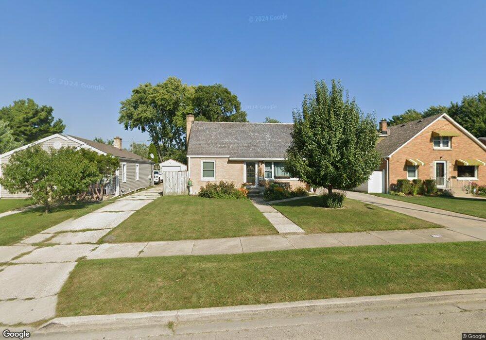 643 S Fulton Ave, Waukegan, IL 60085 - photo 1