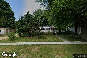 213 S Sycamore St, Franklin Grove, IL 61031