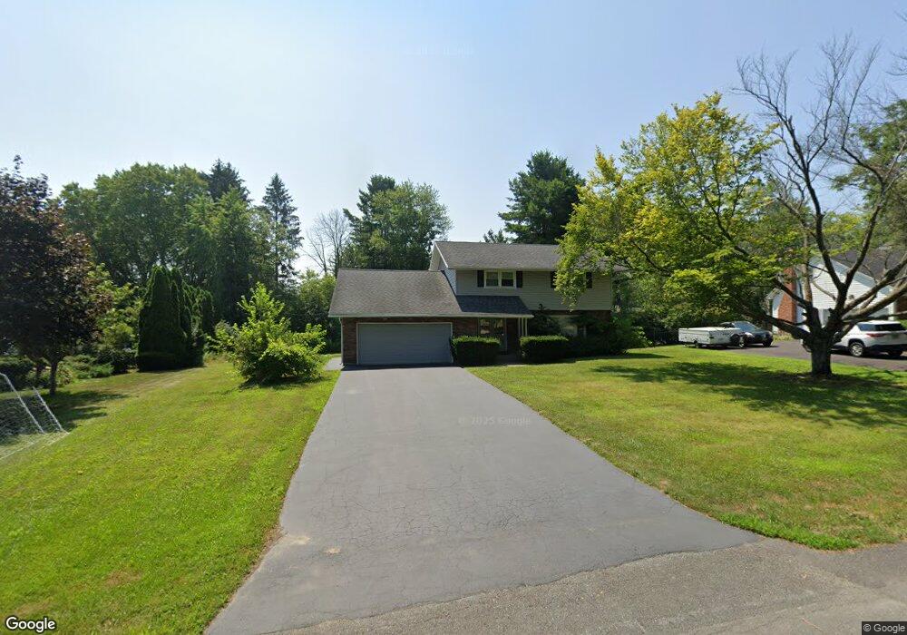 2172 Appletree Ln, Schenectady, NY 12309 - photo 1