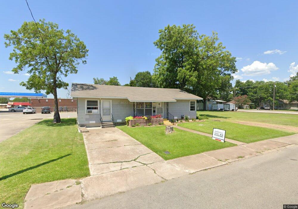 215 E 8th St, Bonham, TX 75418 - photo 1