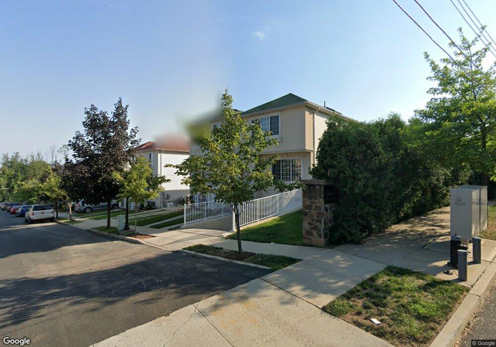 105 Burgundy Loop, Staten Island, NY 10304 - photo 1