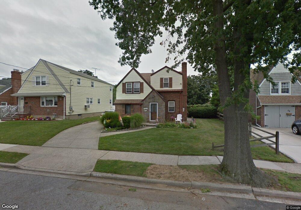 40 Poppy Ave, Franklin Square, NY 11010 - photo 1