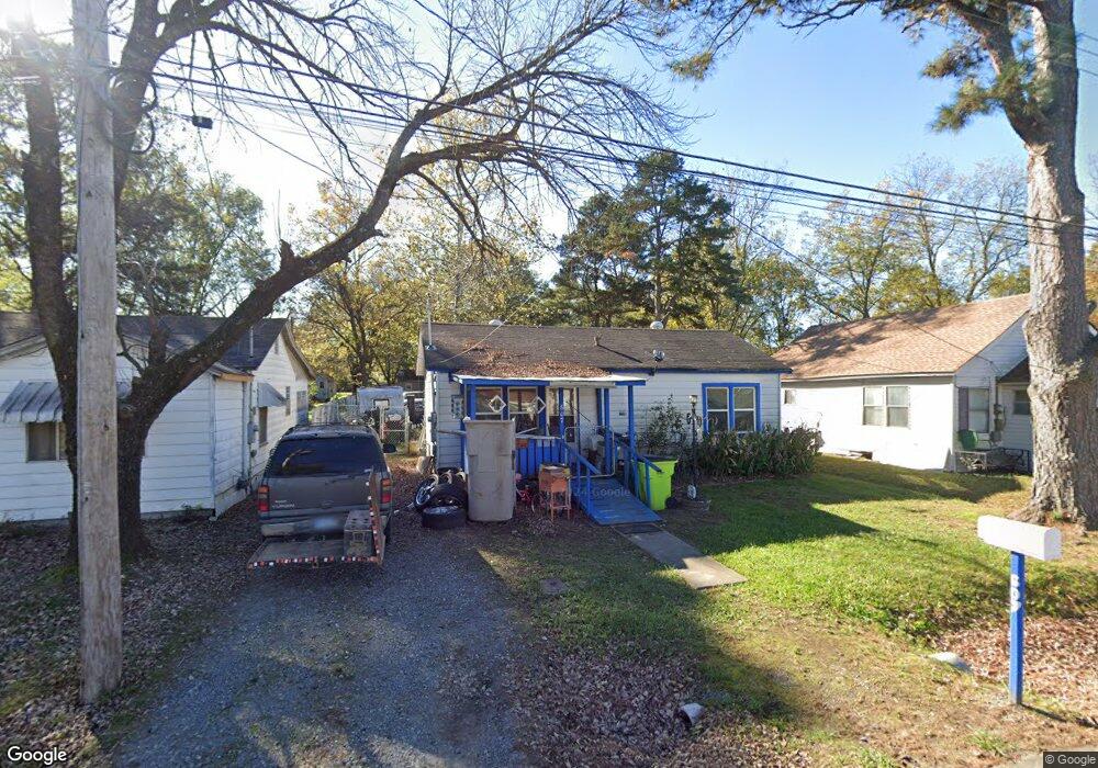 607 W 3rd St, Stuttgart, AR 72160 - photo 1