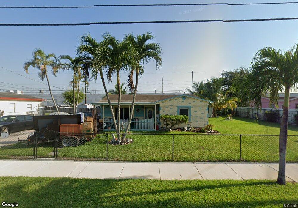 2021 NW 28th St, Oakland Park, FL 33311 - photo 1