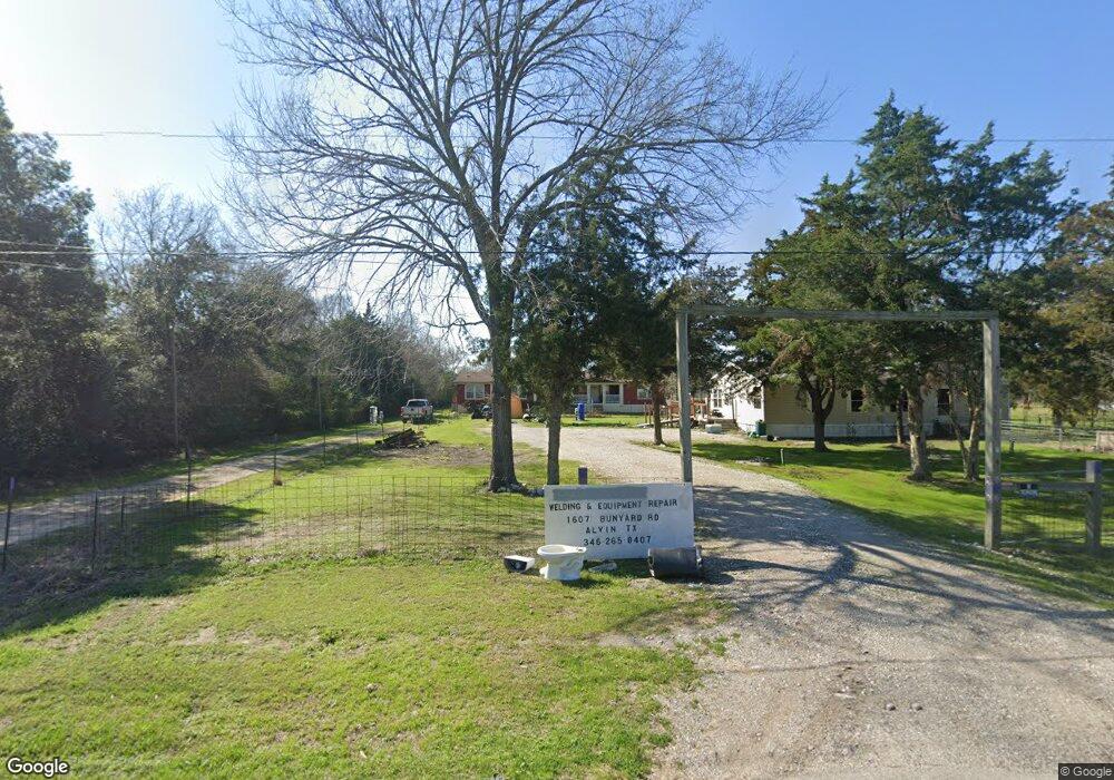 1609 Bunyard Rd, Alvin, TX 77511 - photo 1