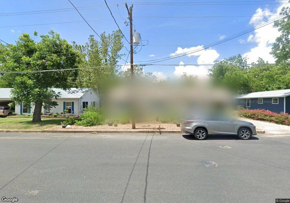 217 W Morse St, Fredericksburg, TX 78624 - photo 1