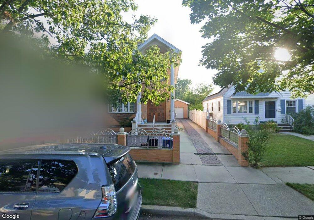 8030 269th St, New Hyde Park, NY 11040 - photo 1