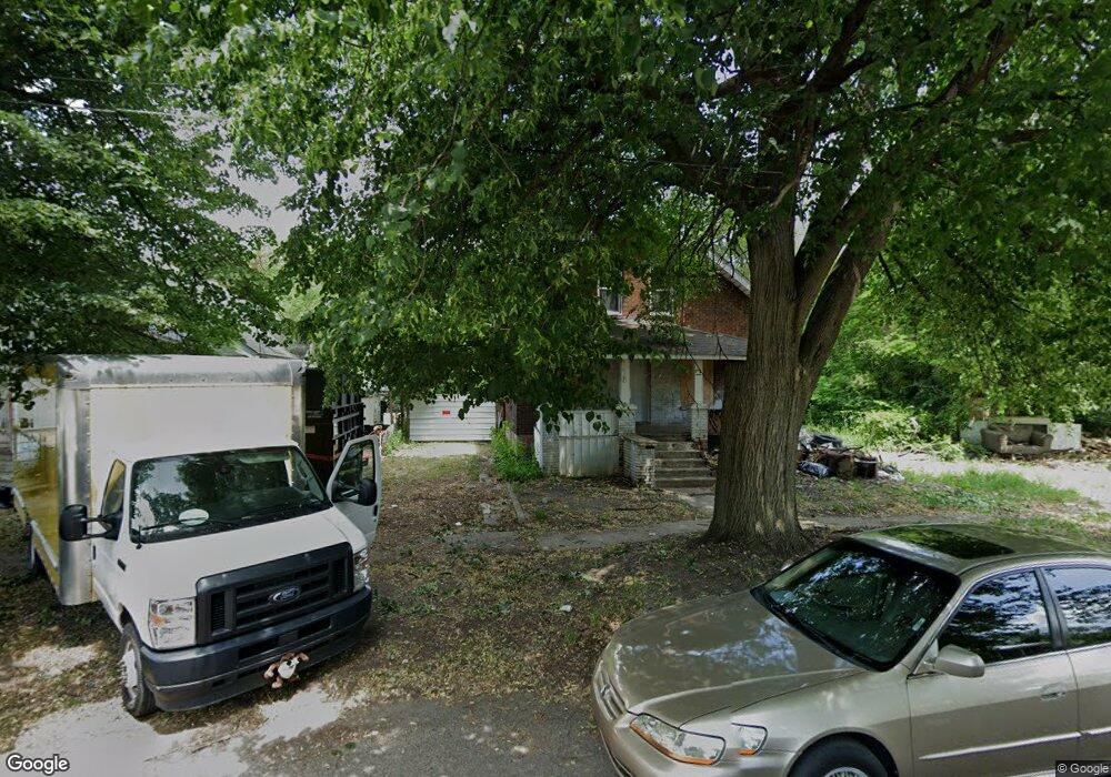 1801 Wyoming Ave, Flint, MI 48506 - photo 1