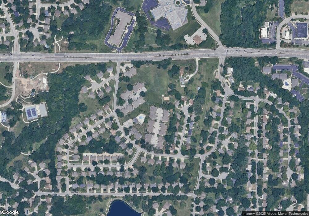 8820 Carriage Dr, Lenexa, KS 66215 - photo 1