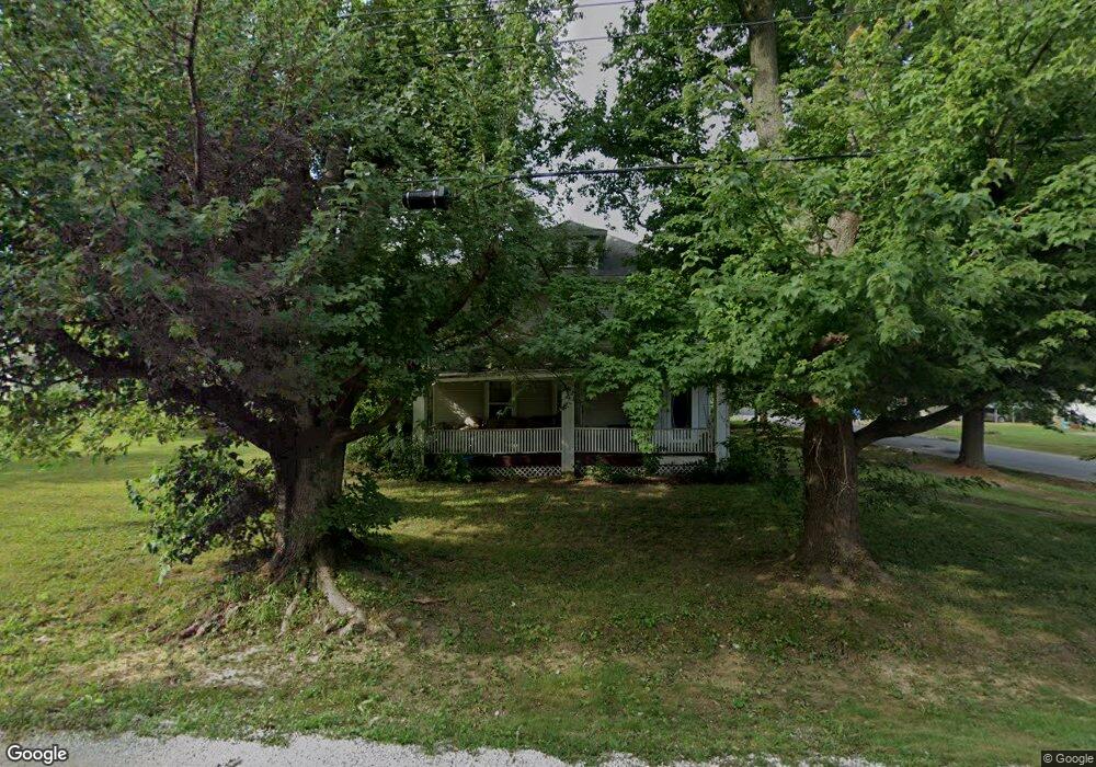 162 W Springfield St, Virginia, IL 62691 - photo 1