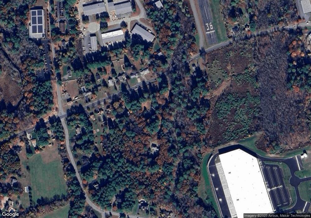 115 Hartford Ave E, Mendon, MA 01756 - photo 1