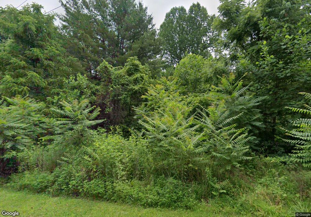 542 Red Horse Ave, Scottsville, KY 42164 - photo 1