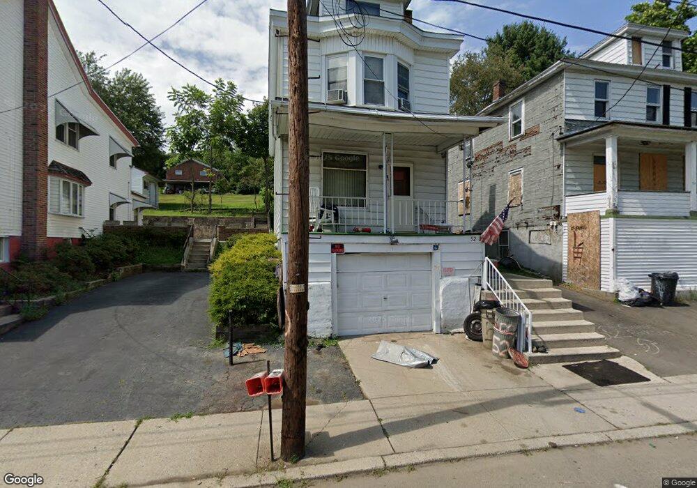 52 Ann St, Pottsville, PA 17901 - photo 1