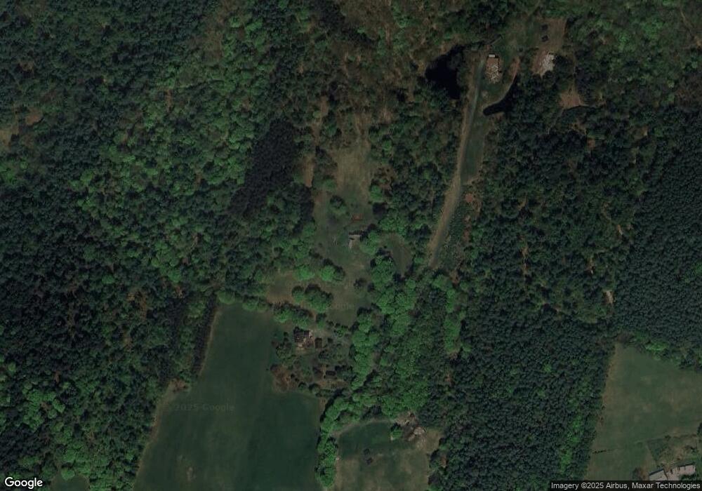 592 Sugartop Rd, White River Junction, VT 05001 - photo 1