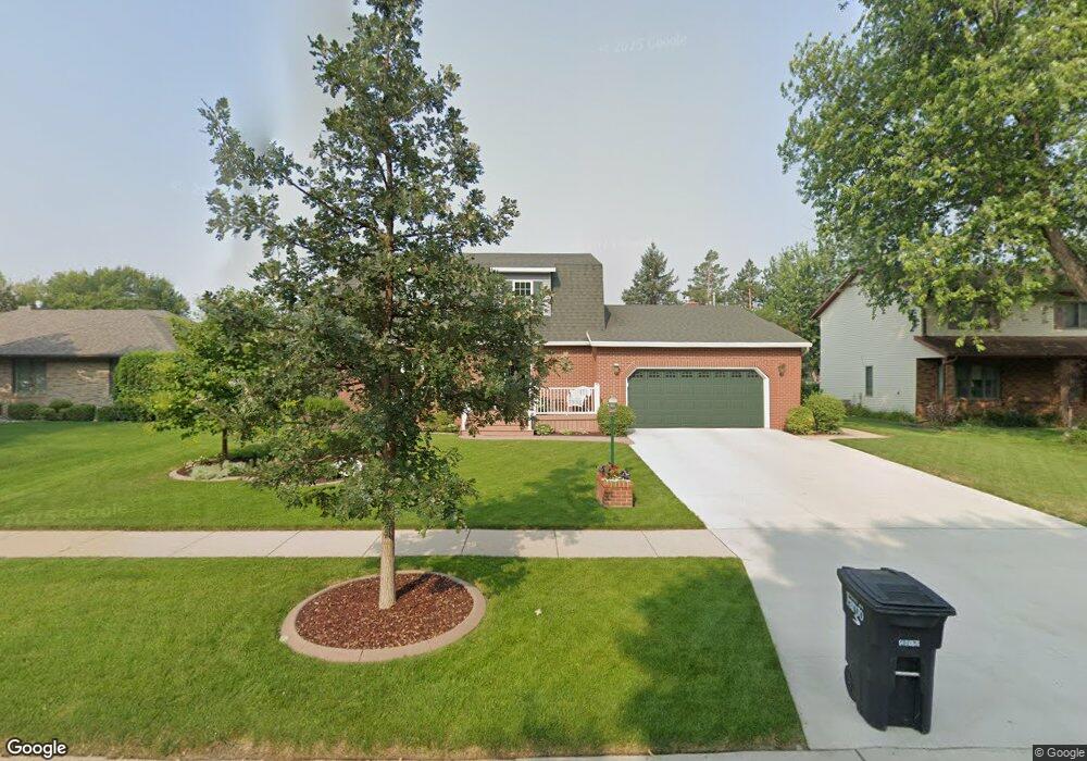 2914 Maple St N, Fargo, ND 58102 - photo 1