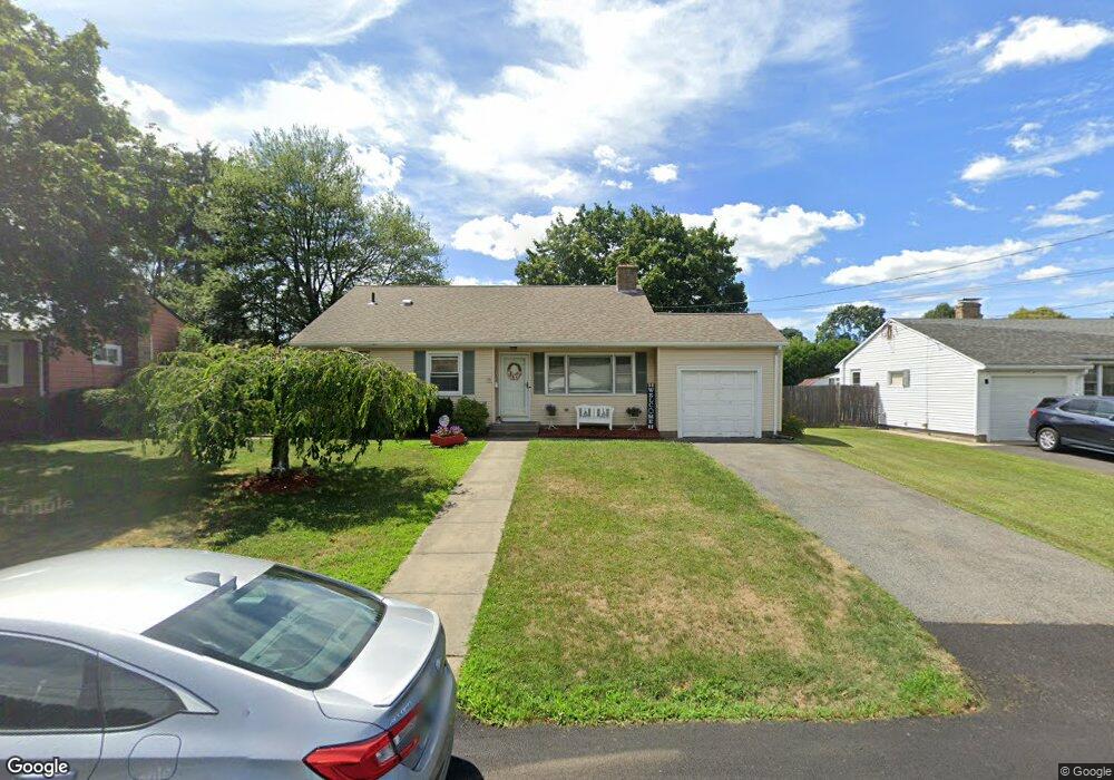 19 Manning Dr, Riverside, RI 02915 - photo 1