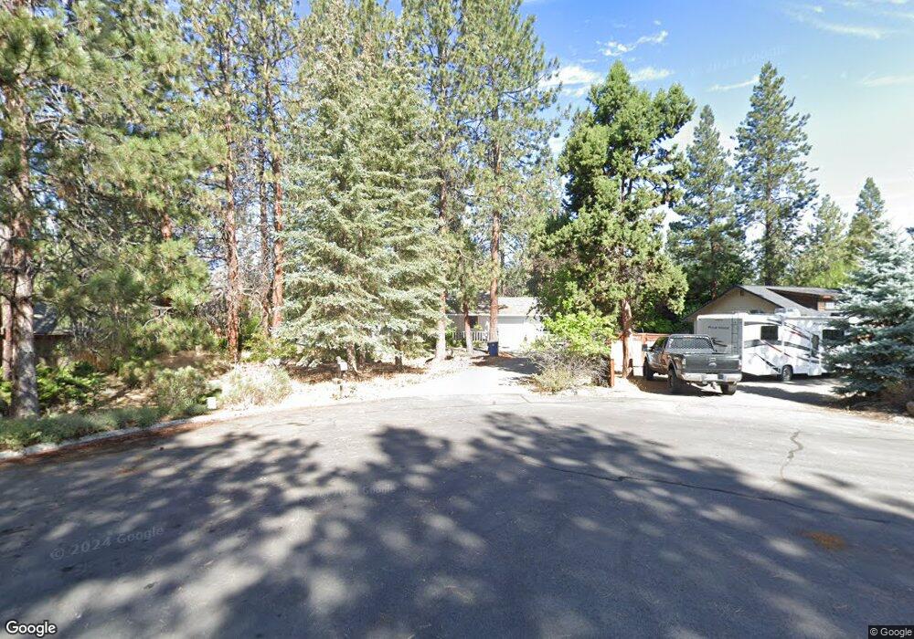 19866 Robinwood Place, Bend, OR 97702 - photo 1