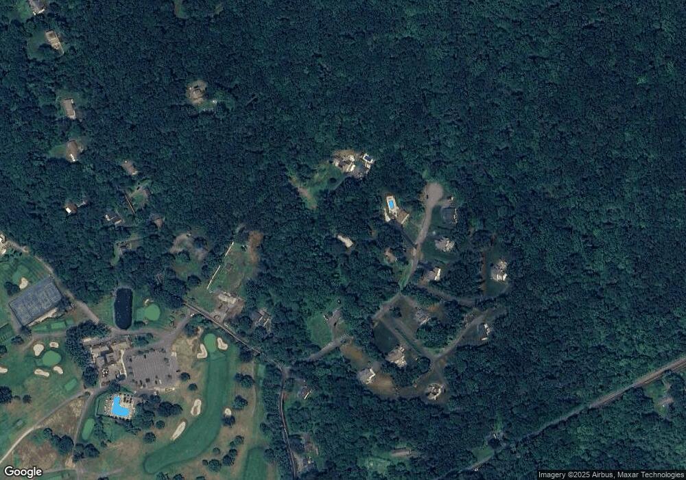 60 Robin Hill Rd, Newtown, CT 06470 - photo 1