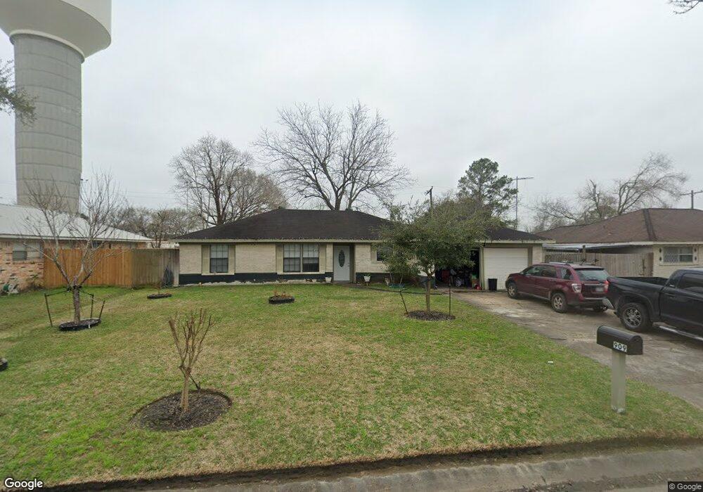909 Midas Ln, Alvin, TX 77511 - photo 1