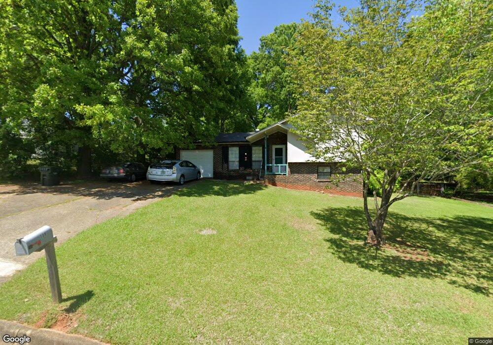 588 Karey Dr, Center Point, AL 35215 - photo 1