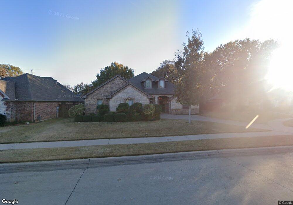 9116 Comis Dr, North Richland Hills, TX 76182 - photo 1