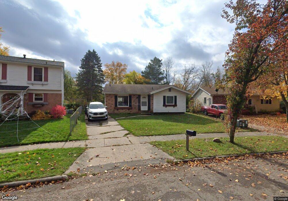 4058 Seaway Dr, Lansing, MI 48911 - photo 1