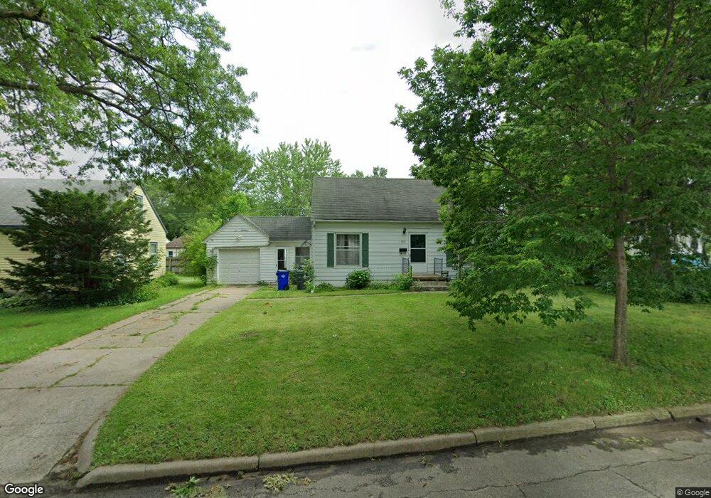 1819 Chandler St SW, Cedar Rapids, IA 52404 - photo 1
