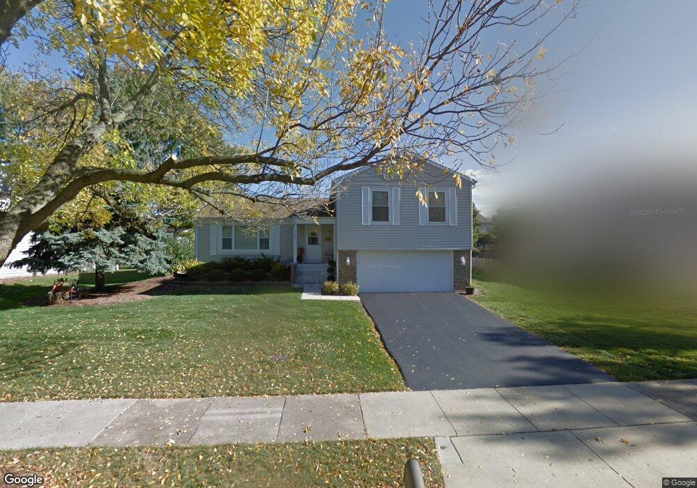 2160 Countryside Cir, Naperville, IL 60565 - photo 1