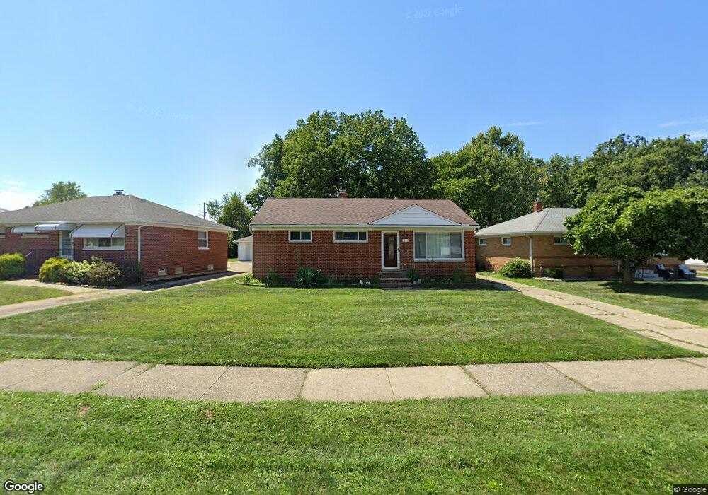 1808 Ridgewick Dr, Wickliffe, OH 44092 - photo 1