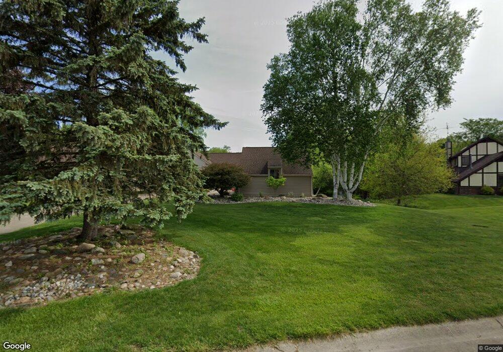 3132 Beechtree Ln, Flushing, MI 48433 - photo 1