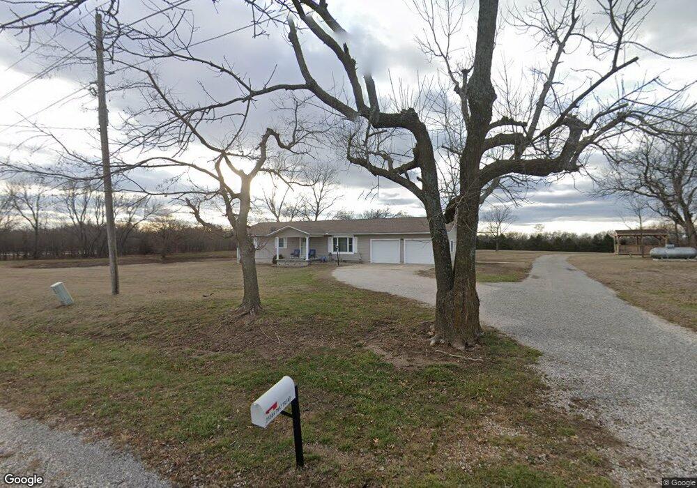 25084 Pratt Rd, Parsons, KS 67357 - photo 1