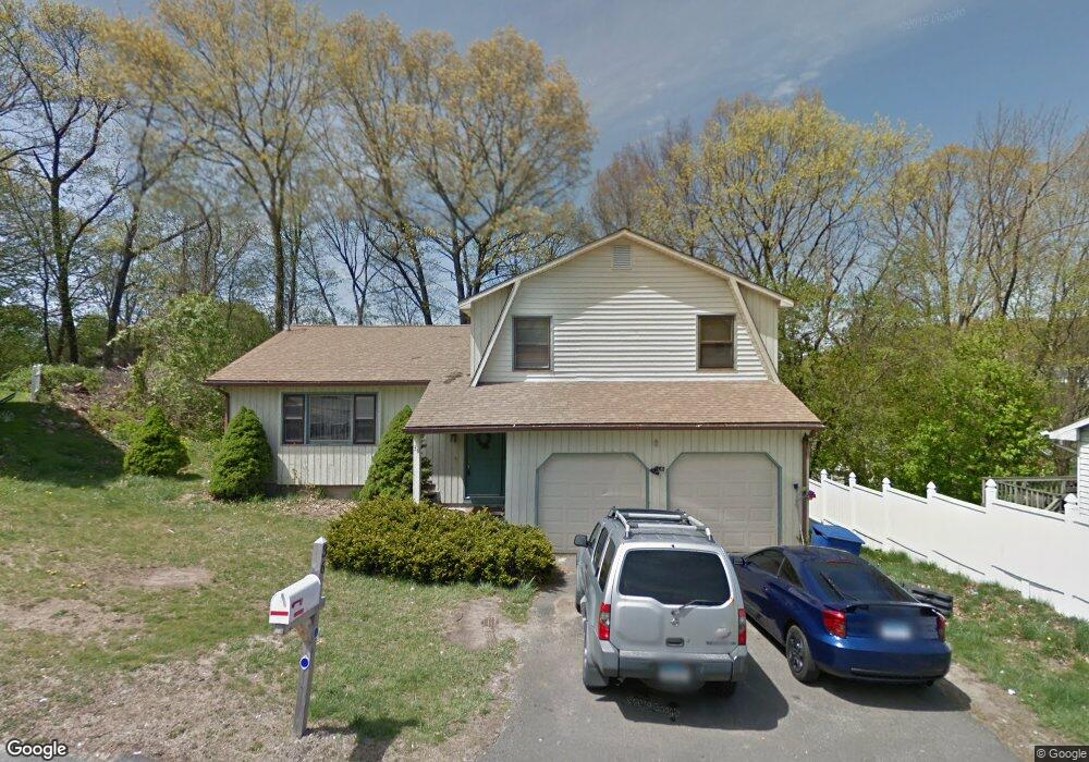 36 Kenneth Cir, Waterbury, CT 06710 - photo 1