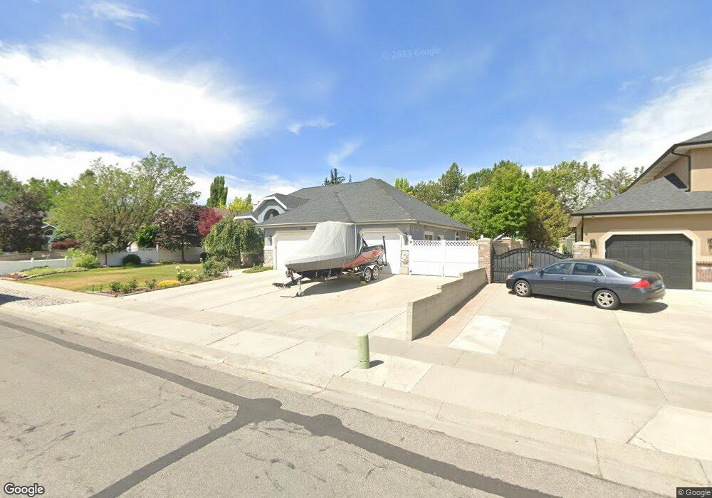 9468 S Windermere Ct, South Jordan, UT 84095 - photo 1