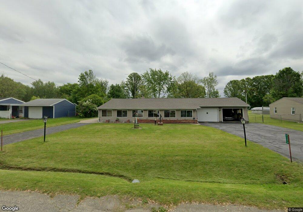 4390 Tillie Dr, Flint, MI 48504 - photo 1