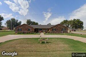 621 N 4th St, Mountain View, OK 73062