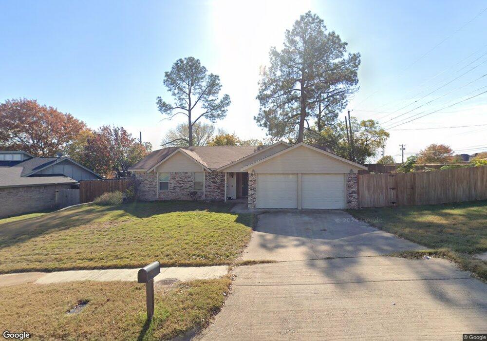 753 Spring Valley Dr, Hurst, TX 76054 - photo 1