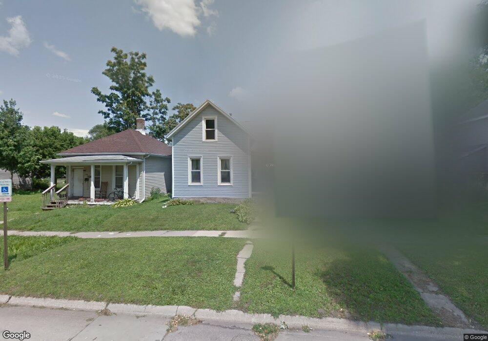 1020 8th St SE, Cedar Rapids, IA 52401 - photo 1