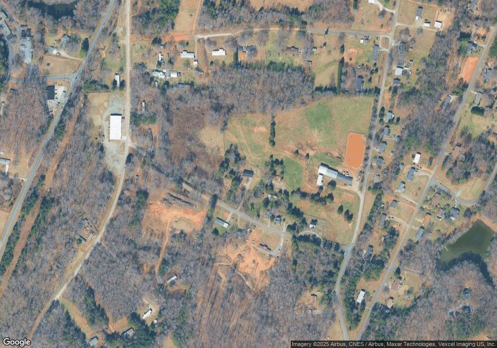 137 Bluebird Ln, Statesville, NC 28677 - photo 1