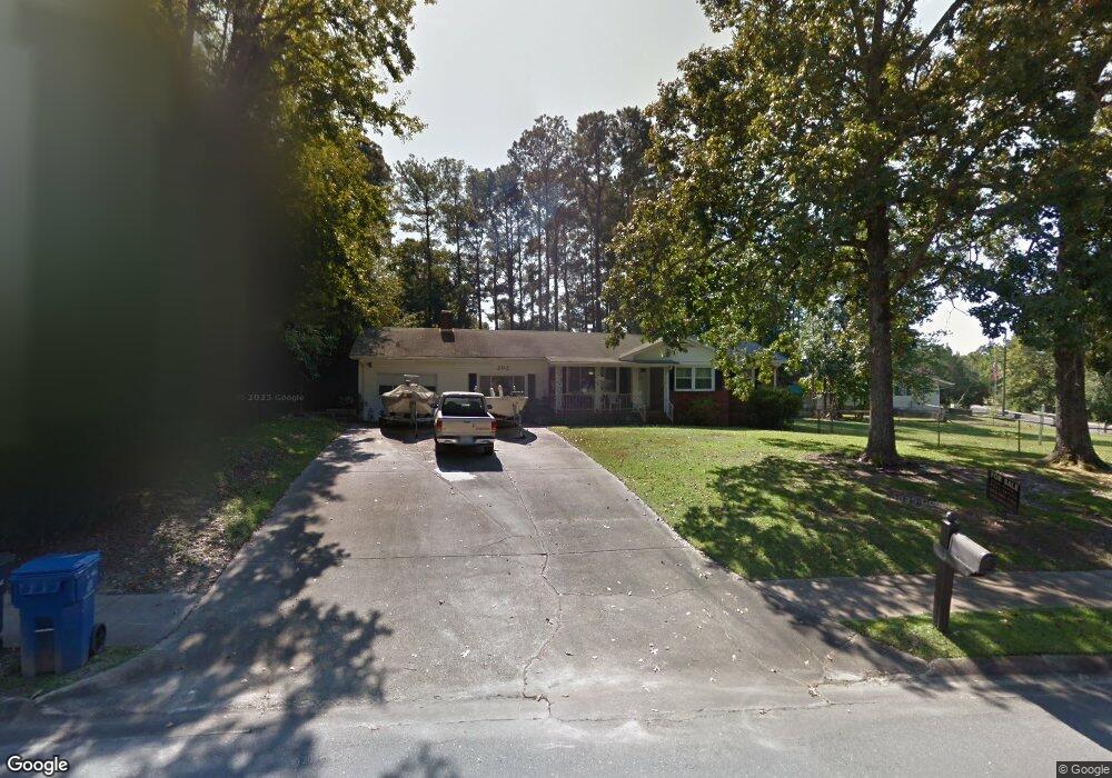 202 Cardinal Rd, Jacksonville, NC 28546 - photo 1