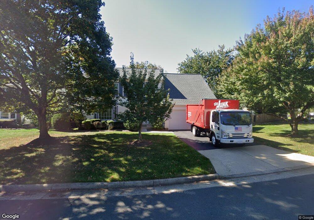 13458 Stream Valley Dr, Chantilly, VA 20151 - photo 1