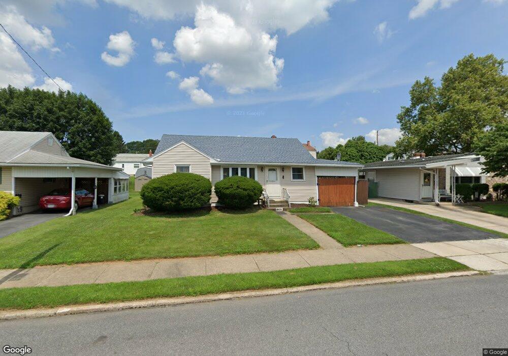 1426 Valley Rd, Bethlehem, PA 18018 - photo 1