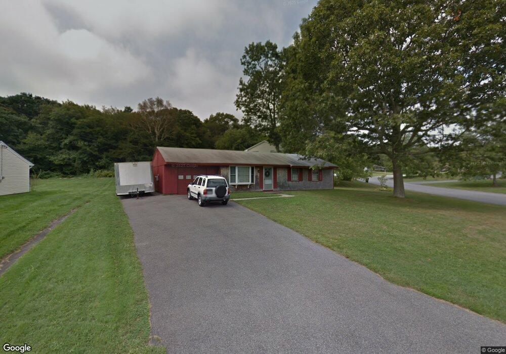 34 Seminole Rd, South Dartmouth, MA 02748 - photo 1