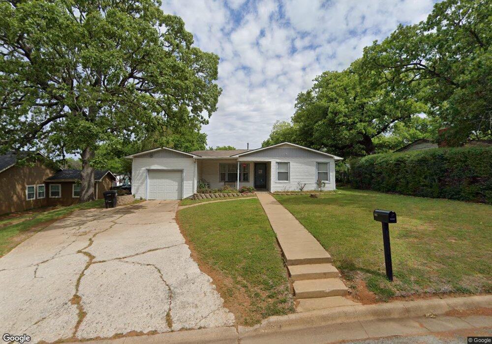 2005 Collier Dr, Denison, TX 75020 - photo 1