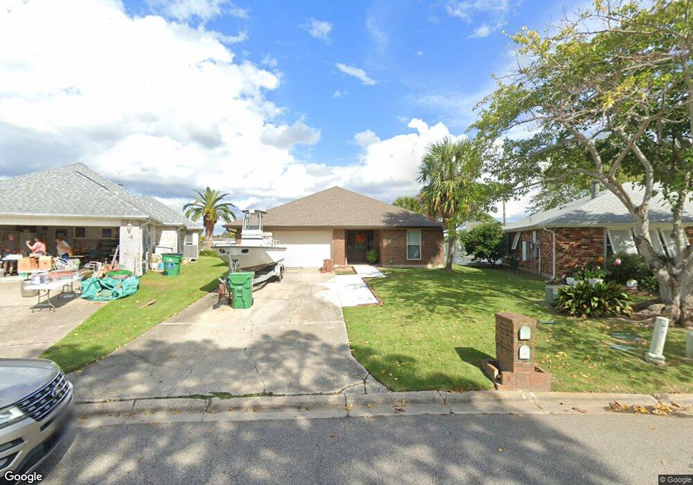 427 Charles Ct, Slidell, LA 70458 - photo 1