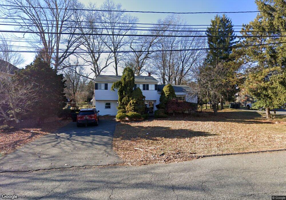 5 Sands Point Rd, Monsey, NY 10952 - photo 1