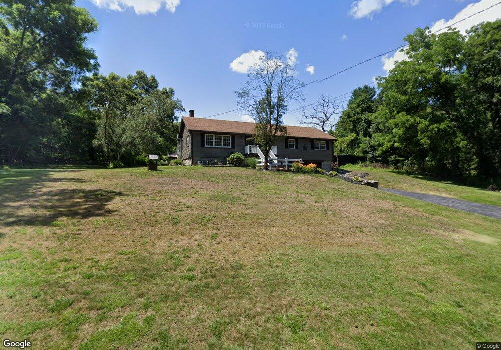 88 Linehouse Rd, North Grosvenordale, CT 06255 - photo 1