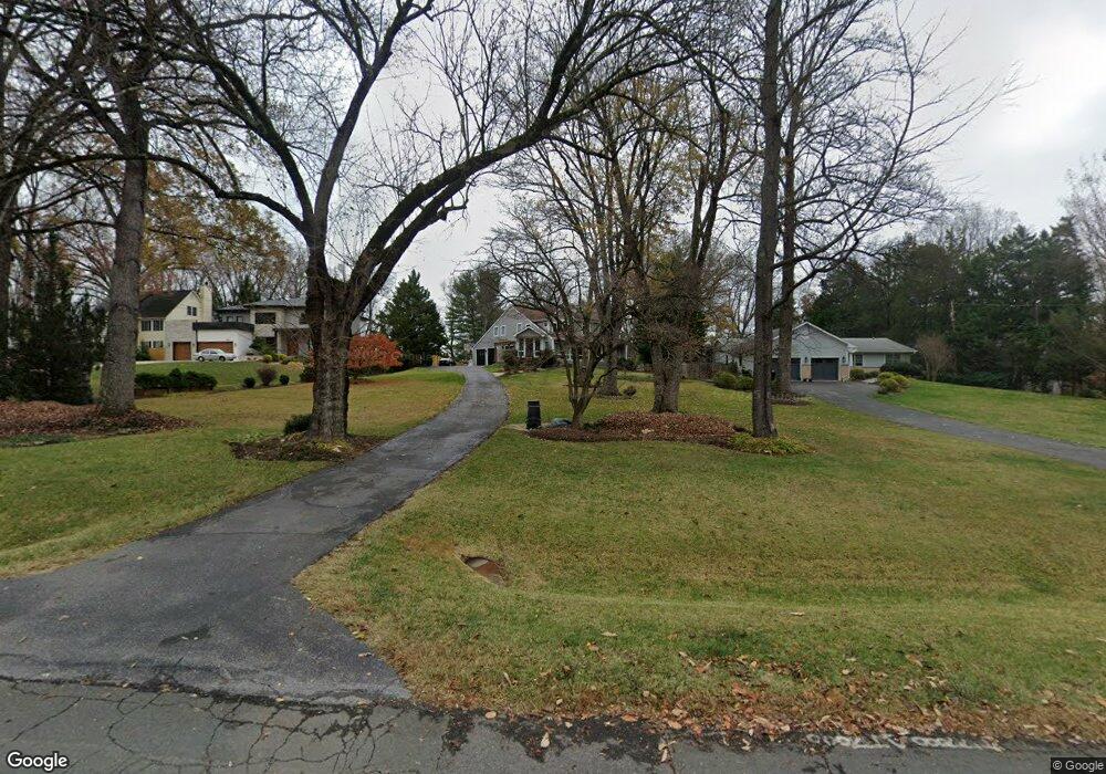 10723 Rock Run Dr, Potomac, MD 20854 - photo 1