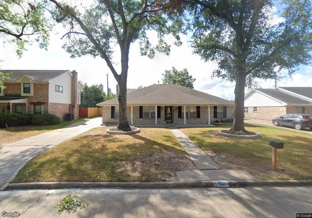 9511 Kindletree Dr, Houston, TX 77040 - photo 1