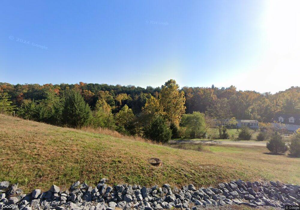 140 Izetta Ln, Bunker Hill, WV 25413 - photo 1